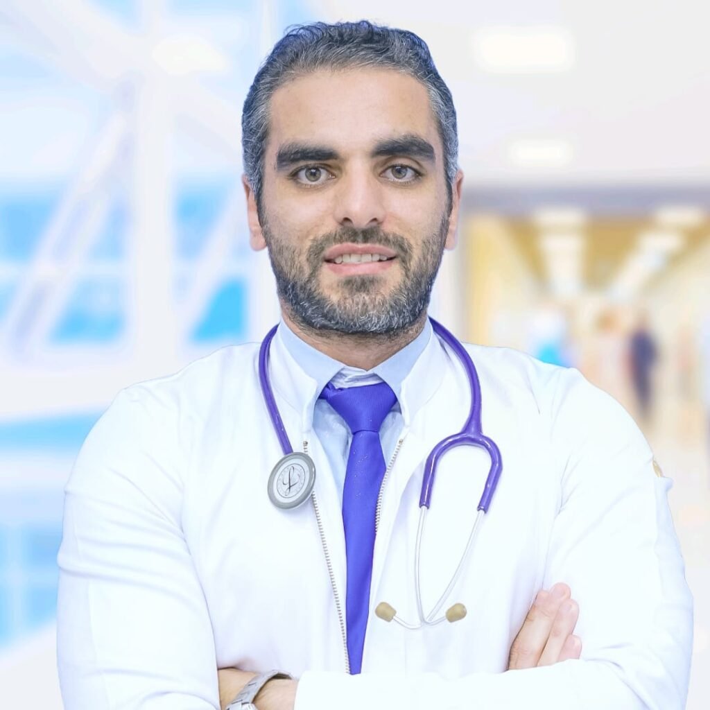 دكتور محمود توفيق أخصائي جراحة العظام